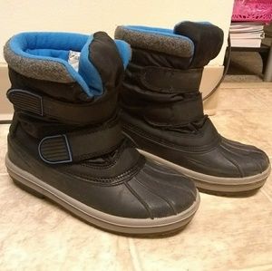 Boys snow boots